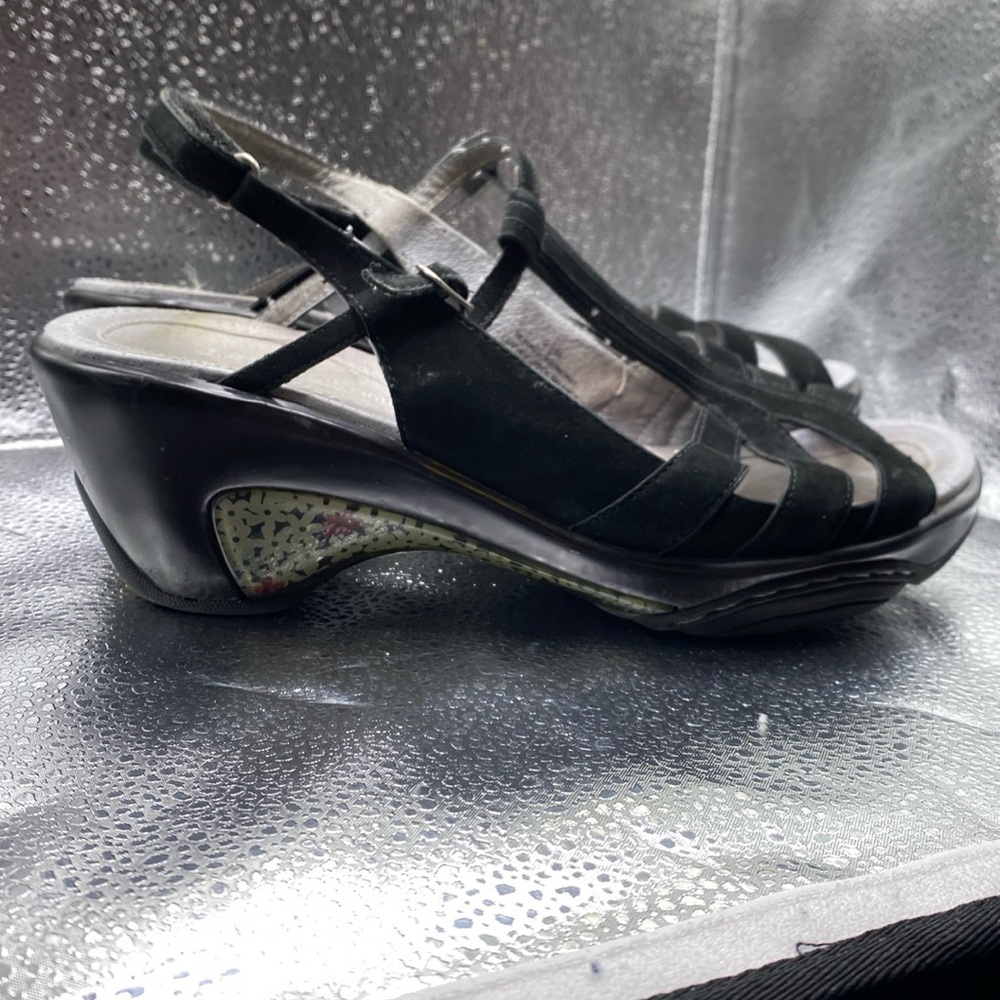 J-41 black wedge size 9.5
